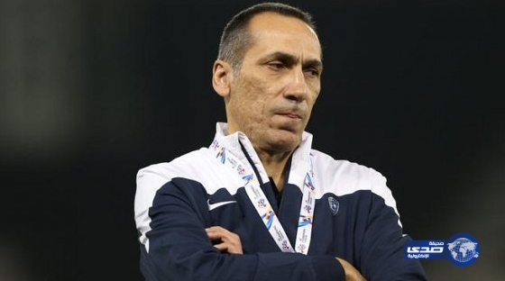 إدارة الهلال تسلم دونيس وجهازه الفني كافة مستحقاته