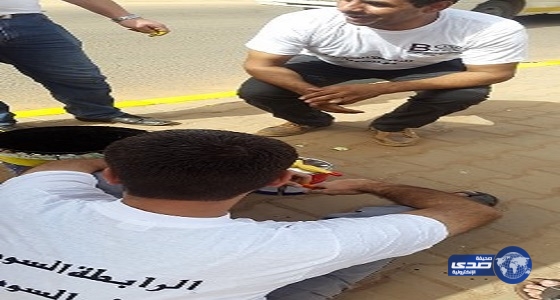 رداً للجميل.. سوريون ينظفون شوارع الخرطوم