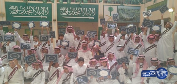 بالفيديو والصور: مدرسة عتبة بن غزوان الإبتدائية تحتفل بتخريج طلابها
