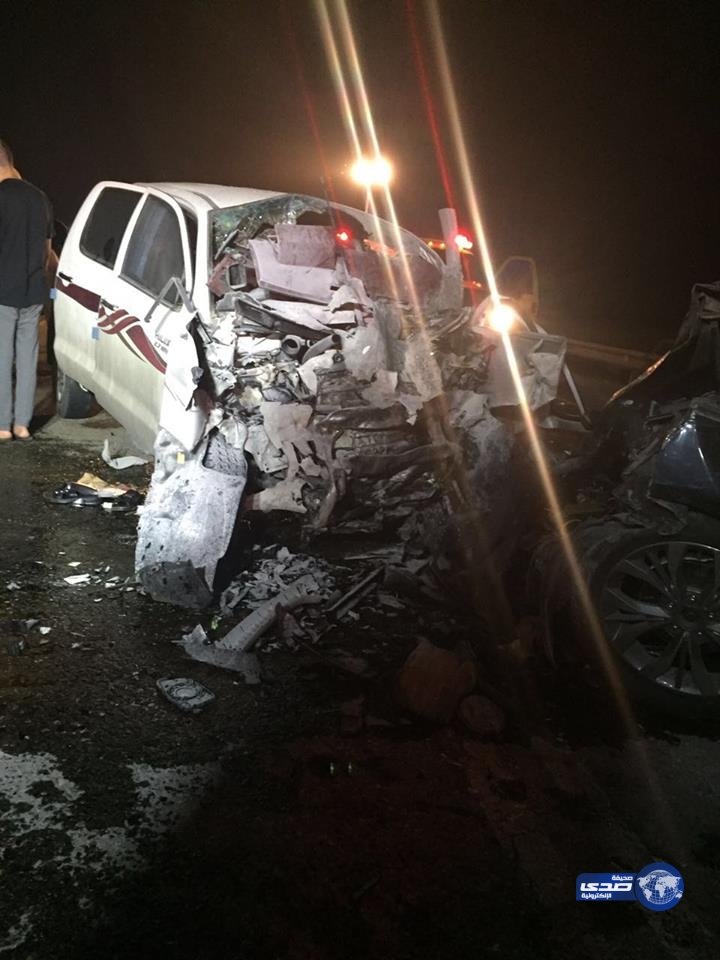 حادث طريق &#8220;بيشة-صمخ&#8221; يخلف ثلاث وفيات وعدد من الإصابات