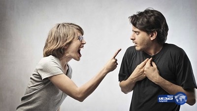 زوج يستغيث من جبروت زوجته: “متوحشة وبتعضني”