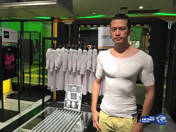 بالصور.. الصين تبتكر “تي شيرت” كوميدي يغني عن ممارسة الرياضة