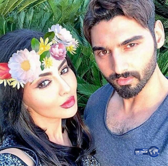 سيلفي مريم حسين وخطيبها..  ‪