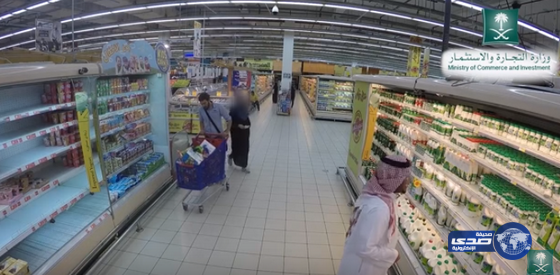 “التجارة” تبث فيلم قصير بطريقة “الكاميرا الخفية” للتوعية بتاريخ انتهاء المنتجات