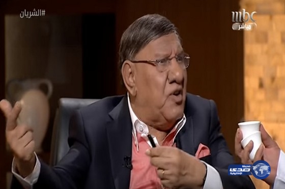 بالفيديو: مفيد فوزي يحرج الشاب الذي قدم له القهوة مع الشريان