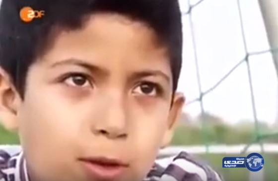 بالفيديو .. طفل سوري يتفوق على ميسي ورونالدو بمهارته الفريدة.. تعرفوا عليه!