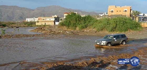 أمطار على محايل عسير والدفاع المدني يحذر