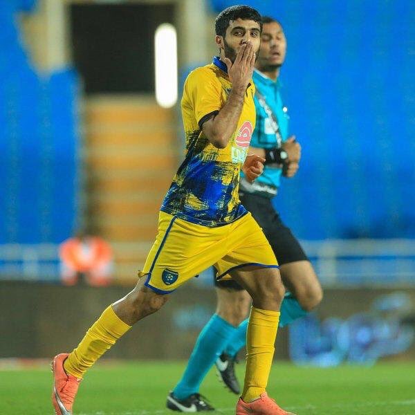 تعرف على لاعبي الهلال المستبعدين !