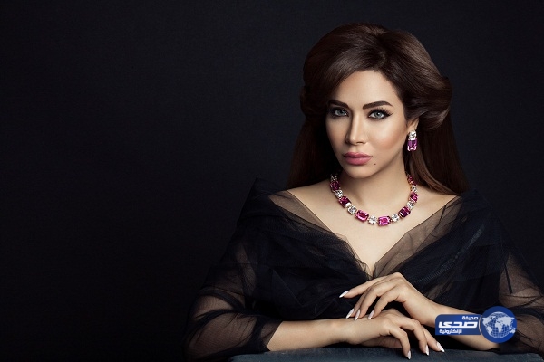 بالفيديو.. لجين عمران تفقد أعصابها وتضرب رامز جلال بقوة!