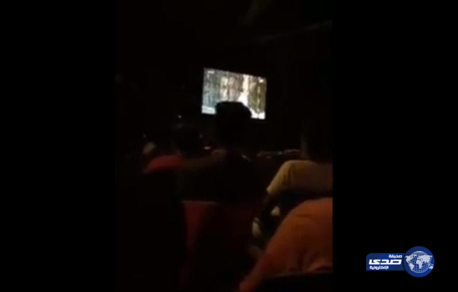 شاهد رد فعل مشاهدين  مصريين على مقهى أثناء عرض مسلسل”الأسطورة” (فيديو)