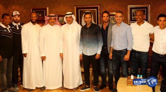 رئيس نادي الشباب يجتمع بالمدرب سامي الجابر