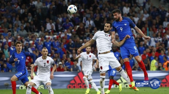 فرنسا تخطف الفوز من ألبانيا في الوقت القاتل
