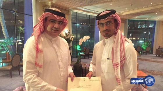 الوليد بن طلال يسلم الاهلي مكأفاة كأس الملك