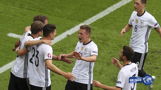 ألمانيا تتجاوز ايرلندا وتبلغ الدور الثاني لليورو