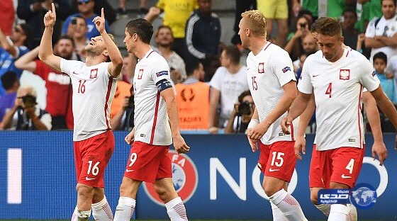 بولندا تقهر أوكرانيا وتصعد لثمن نهائي بطولة يورو