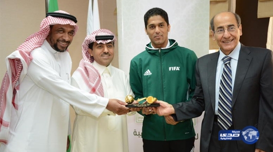 المرداسي ينال جائزة الشيخ فهد الأحمد (الصافرة الذهبية)