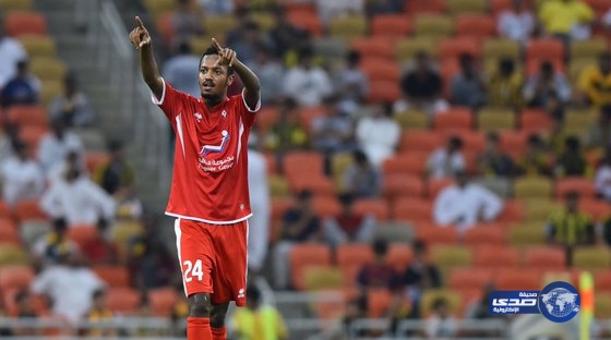 عواجي الوحدة يقترب من الشباب