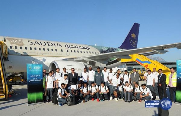 بالصور .. وصول المنتخب الى النمسا استعدادا للتصفيات المؤهلة لكأس العالم