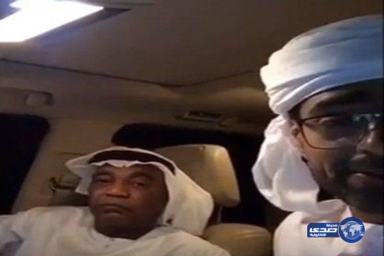 بالفيديو: شاهد ماذا قال إماراتي وصديقه عن السعودية بعد أدائهم العمرة؟