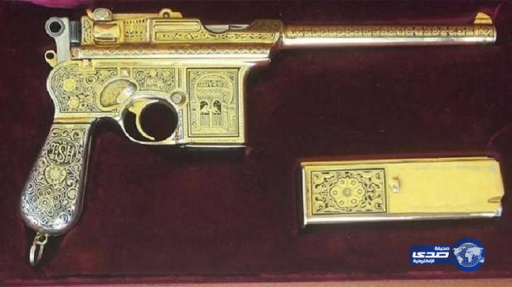مصادرة مسدس صدام حسين الذهبي