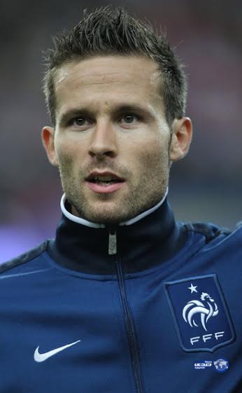 قبل مباراة الحسم: زوجة نجم فرنسا قنبلة قنبلة في معسكر الديوك وتفضح خيانة زوجها!