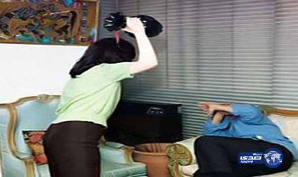 اعتدت على زوجها بعد ضبطه بأحضان ابنته يمارسان الرذيلة!