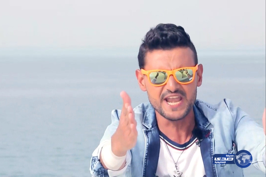 صورة.. رامز جلال يؤدي مناسك العمرة