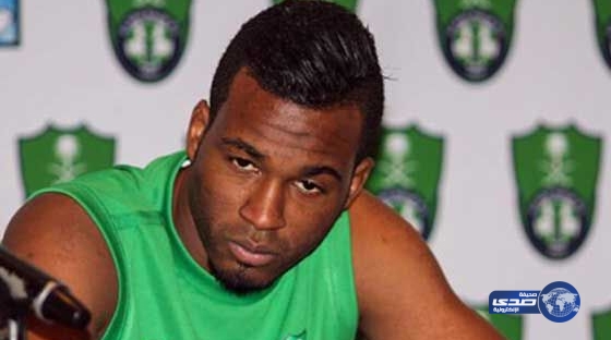 الأهلي يشترط 12 مليون ريال لتسريح مدافعه