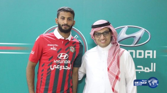 الاتفاق يضم مدافع الأهلي
