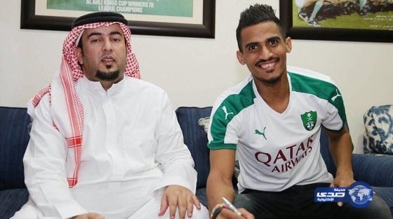 الأهلي يجدد عقد باخشوين لـ4 أعوام