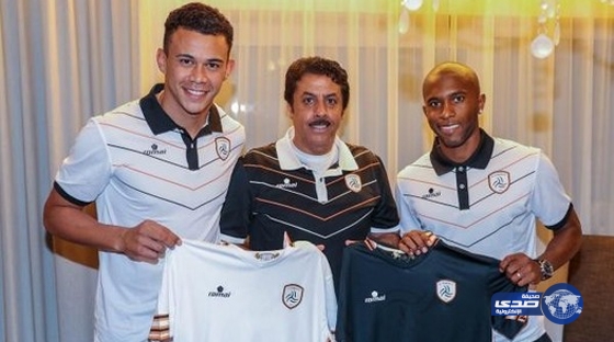 الشباب يوقع مع ريفاس وهيبرتي