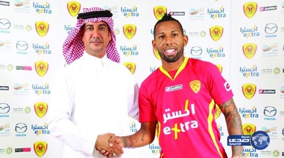 القادسية يفسخ عقد البرازيلي فيتور