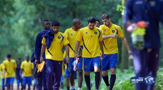 التعاون يطير إلى قطر