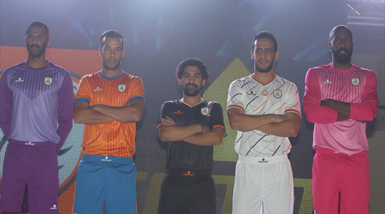 الشباب يدشن طقم الموسم الجديد