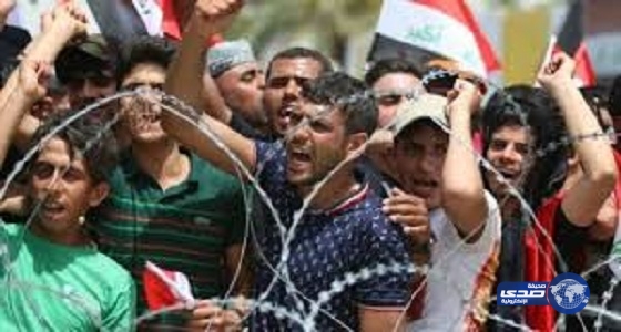 آلاف العراقيين يتحدون دعوات الحكومة لعدم التظاهر