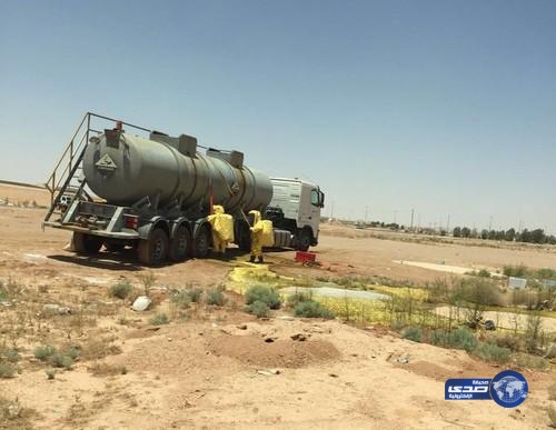 «مدني عرعر» يسيطر على تسرب مادة كيميائية من ناقلة