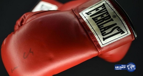 مزاد على قفازي محمد علي في «نزال القرن» والسعر المبدئي مليون دولار