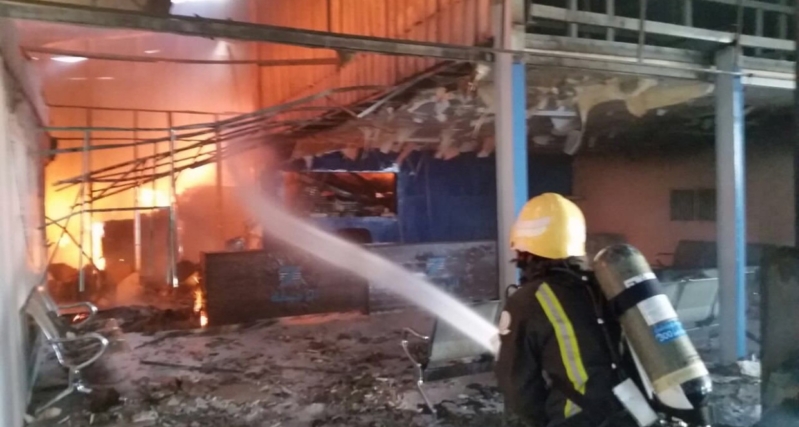 حريق بأحد مستودعات البناء بنجران