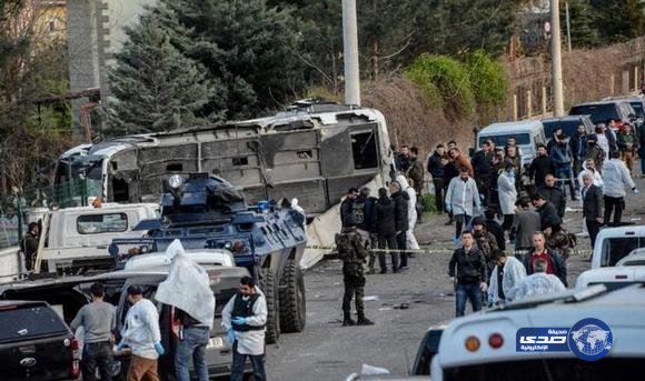 مقتل 3 جنود وإصابة 217 في انفجار بجنوب شرق تركيا