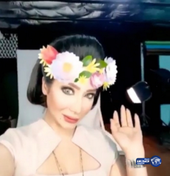 سيلفي لجين عمران..