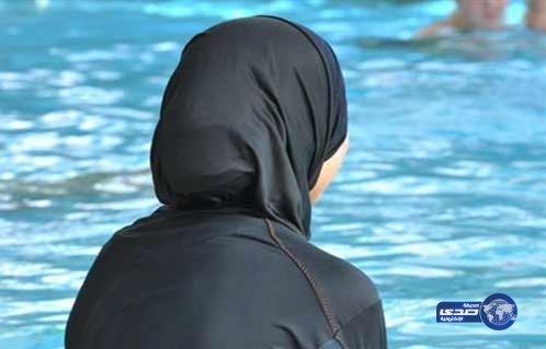 مدير قرية سياحية مصرية يعتدى علي مدرسة لنزولها حمام السباحة بالبوركيني