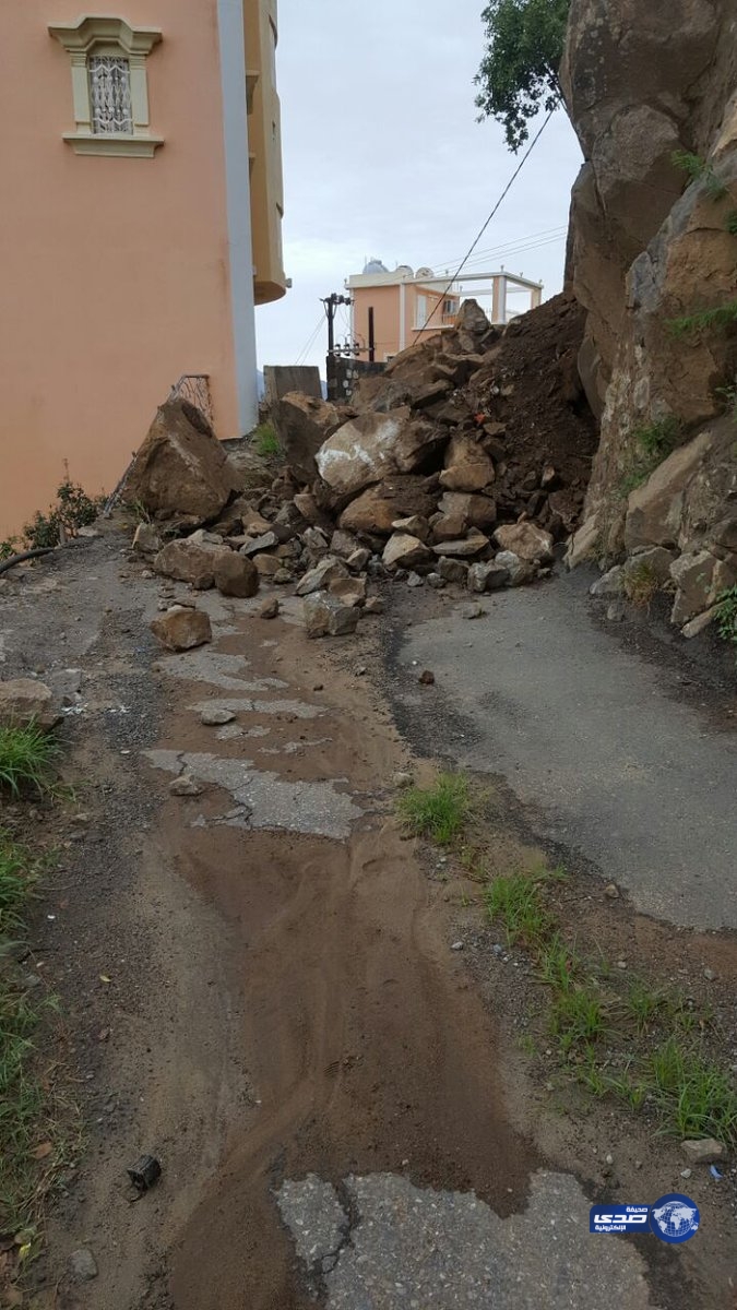 “مدني جازان” يحصر المنازل المتضررة من الأمطار والسيول
