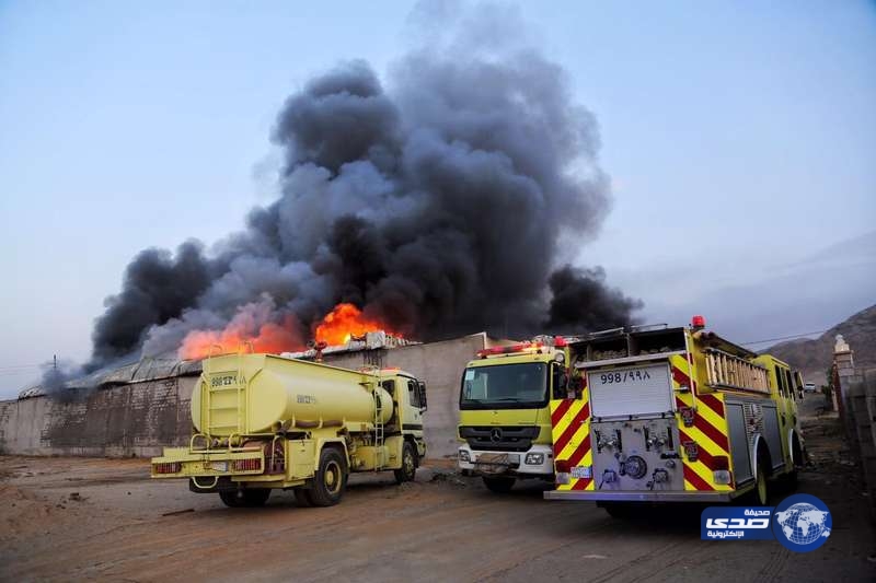 الحماية المدنية تباشر حريق في فناء مستودع للأثاث المستعمل بـ”راشدية المدينة”