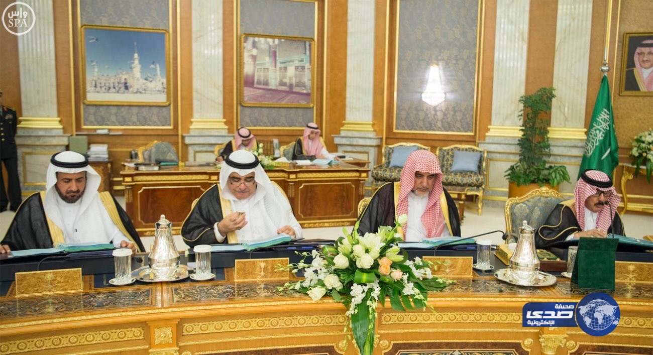 خادم الحرمين يوجه الجهات الحكومية بمضاعفة الجهود والتسابق في خدمة الحجاج