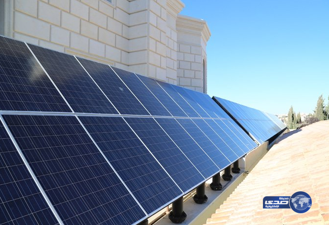 إنشاء محطة لتوليد الكهرباء بالطاقة الشمسية وبناء مصنع للألواح الشمسية بالطائف