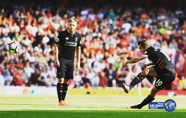 فيديو: ساحر ليفربول الجديد يدك شباك أرسنال بهدف من ركلة حرة رائعة