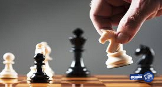 إماراتية صاعدة تتفوق على بطل الهند في الشطرنج