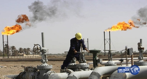 النفط يسجل مكاسب أسبوعية بعد اتفاق «أوبك» على خفض الإنتاج