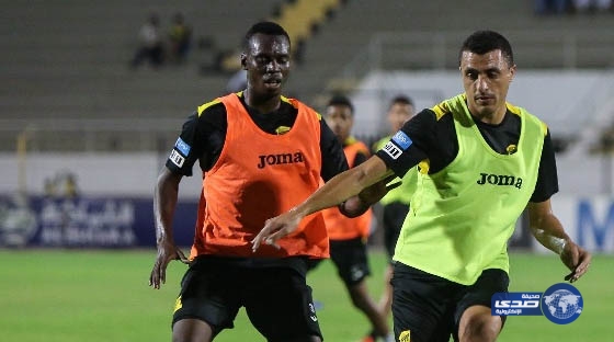 مهاجم الإتحاد يبدأ مشواره أمام الخليج