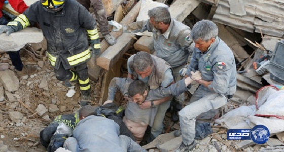 إيطاليا تشيع ضحايا الزلزال وتعلن السبت يوم حداد وطني